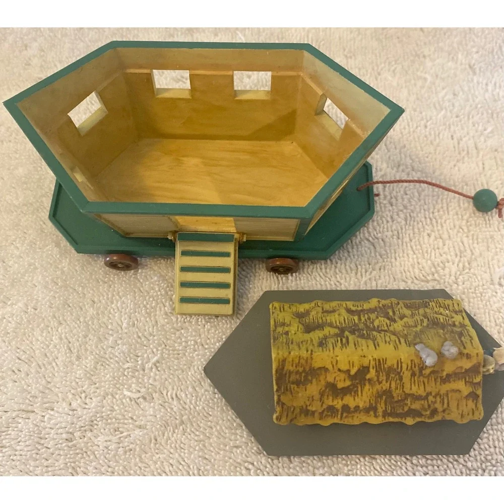 Hallmark 1994 Noahs Ark Keepsake Ornament Set with 9 Animal Pairs Vintage